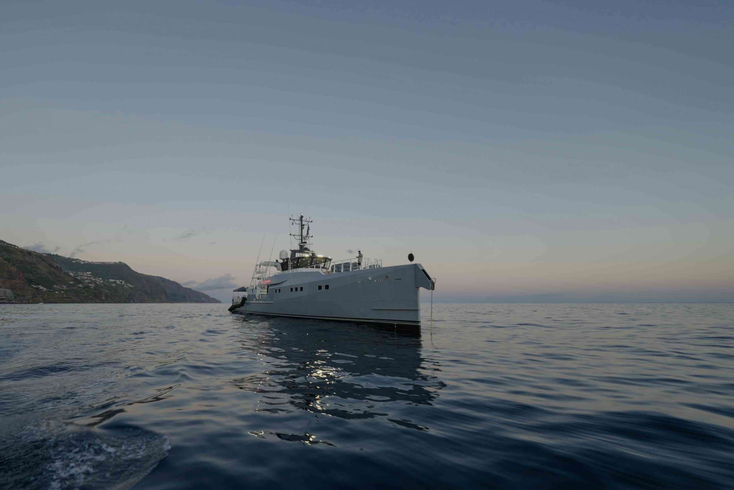 BAD COMPANY SUPPORT - Image 19